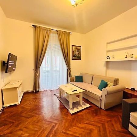 Hidden Gem In The Old Town Apartment Timisoara Ngoại thất bức ảnh