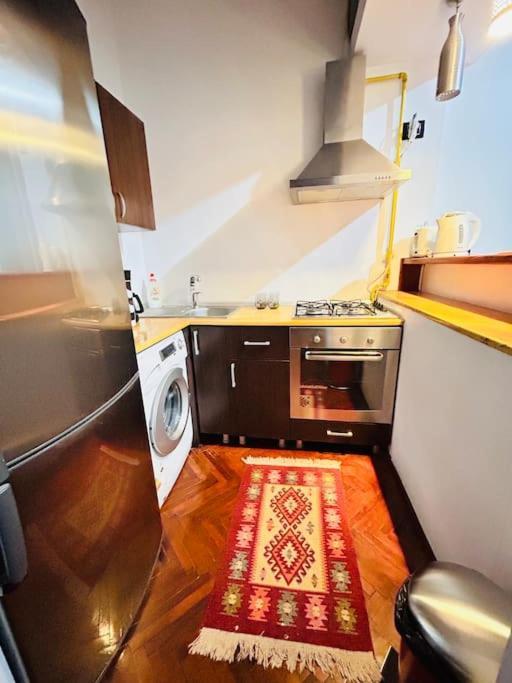 Hidden Gem In The Old Town Apartment Timisoara Ngoại thất bức ảnh