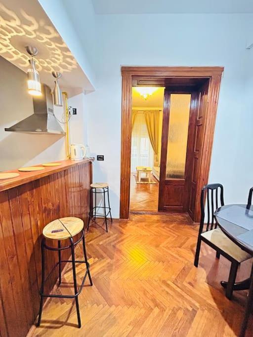 Hidden Gem In The Old Town Apartment Timisoara Ngoại thất bức ảnh